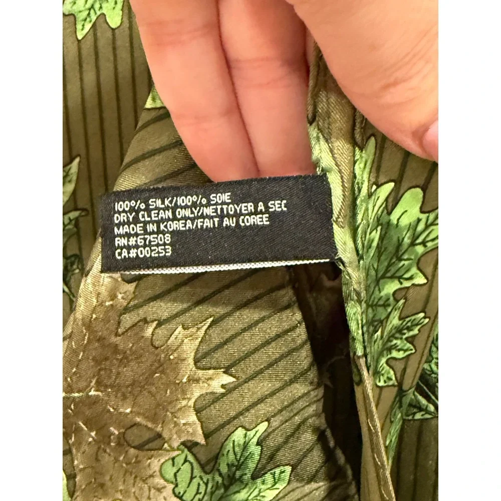 Jones New York Silk Scarf Olive Green Pinstripe Oak Leaf Print Rectangular Wrap